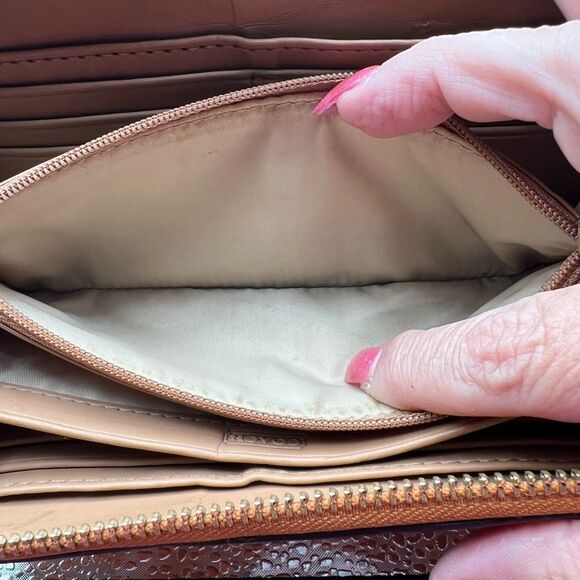 Coach Long Zip Around Leather Continental Wallet - Picture 10 of 13